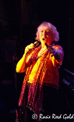 (Barb Jungr)