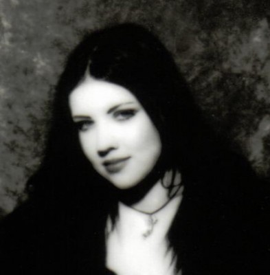 Manuela (www.manuelahofer.com)