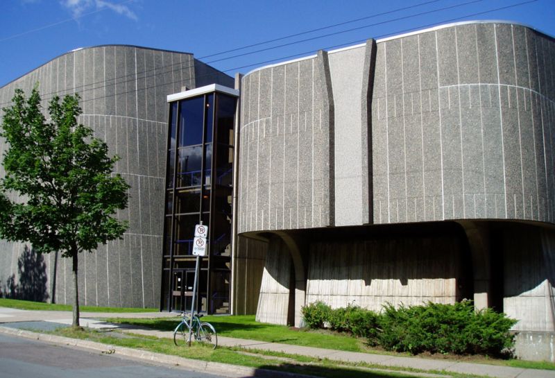 800px-Rebecca_Cohn_Auditorium.JPG