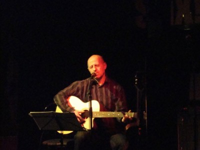 Golittlesong aka Henning Franz: http://www.myspace.com/golittlesong